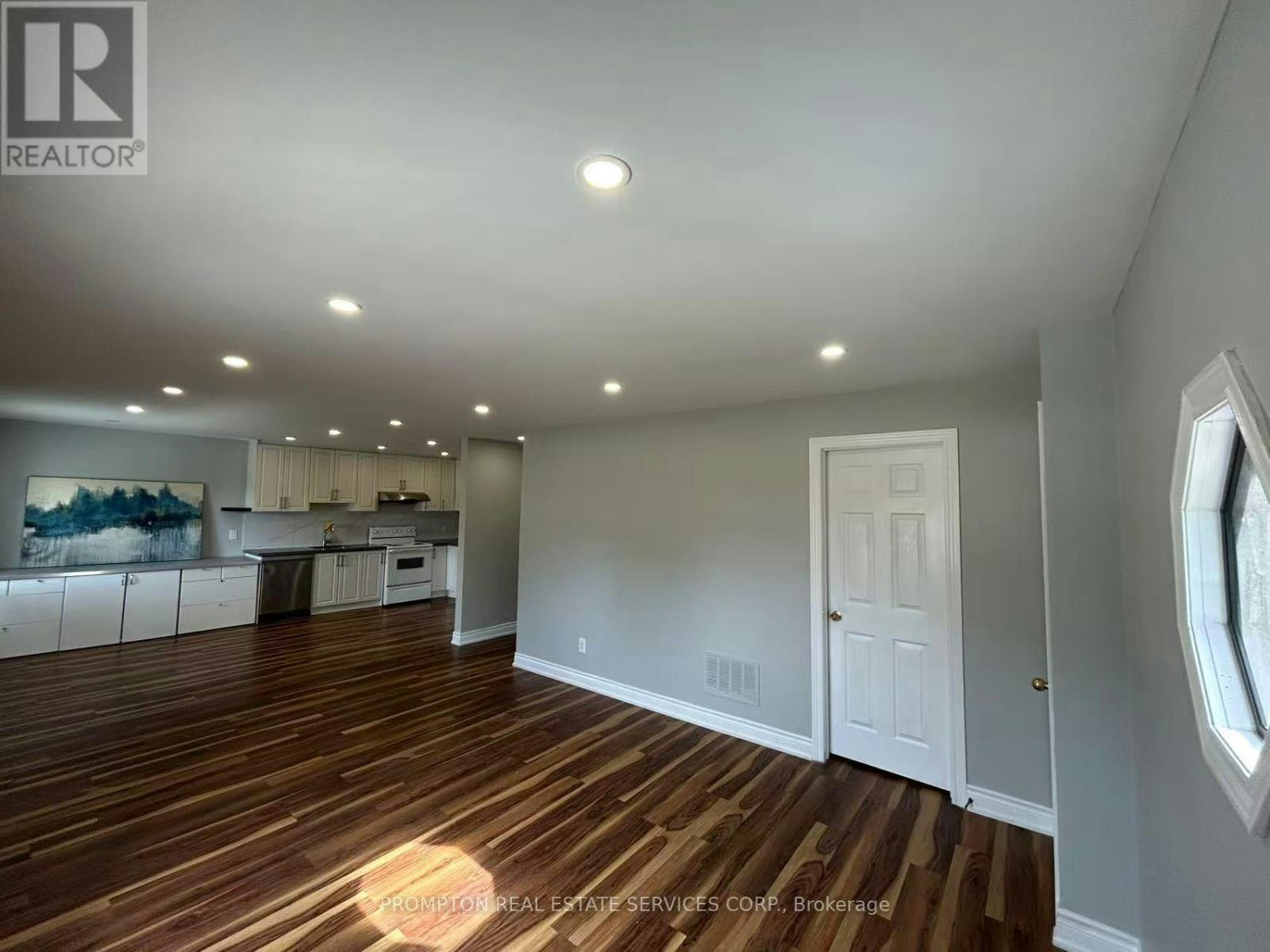 377 Walter Drive, Georgina, ON, L4P 3A8 - 8