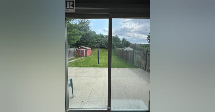 REAR-15 Gayla Street, Vaughan, ON, L4J 6W2 - 10