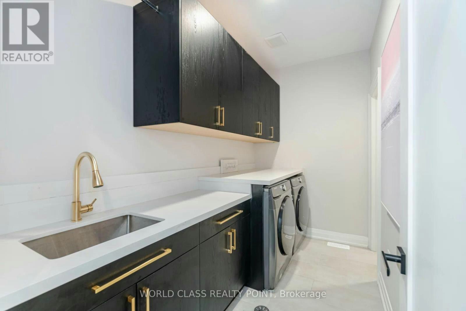 560 Woodview Road, Burlington, ON, L7N 3A1 - 25