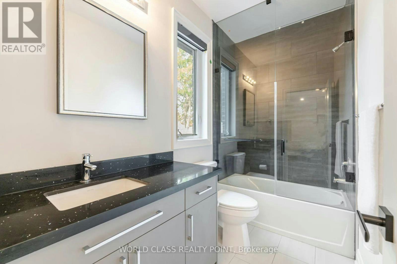 560 Woodview Road, Burlington, ON, L7N 3A1 - 24