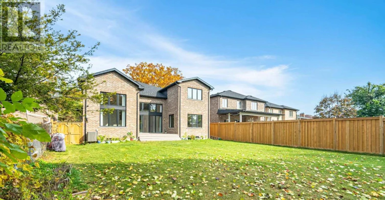 560 Woodview Road, Burlington, ON, L7N 3A1 - 29
