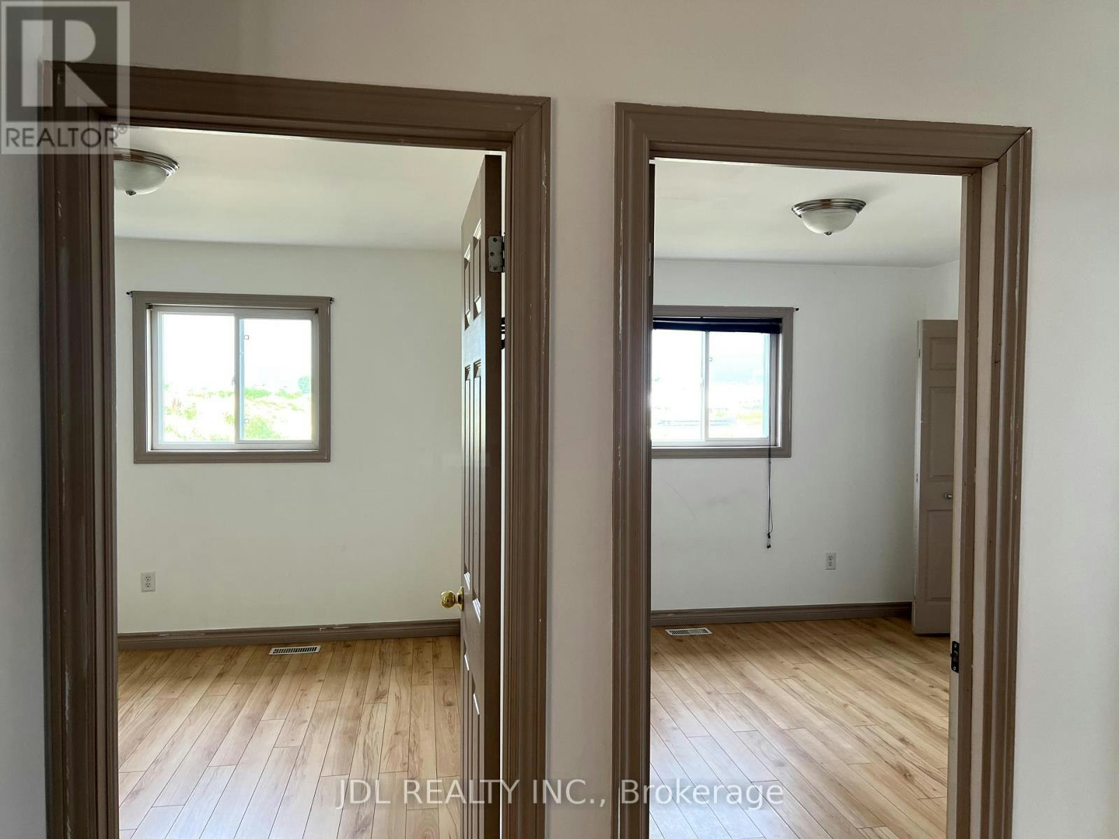 2134 Rockport Street, Windsor, ON, N9G 3A5 - 14