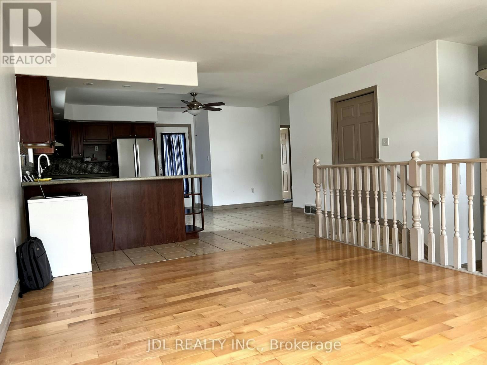2134 Rockport Street, Windsor, ON, N9G 3A5 - 3
