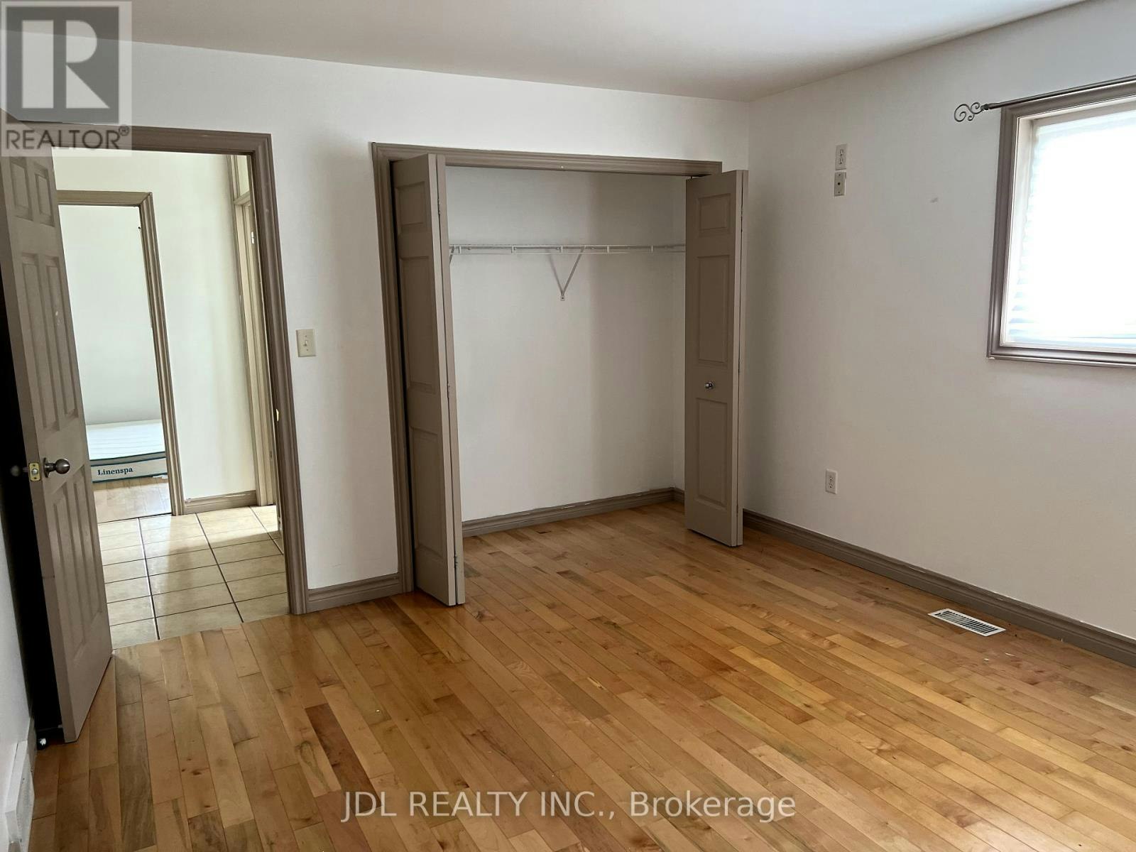 2134 Rockport Street, Windsor, ON, N9G 3A5 - 11