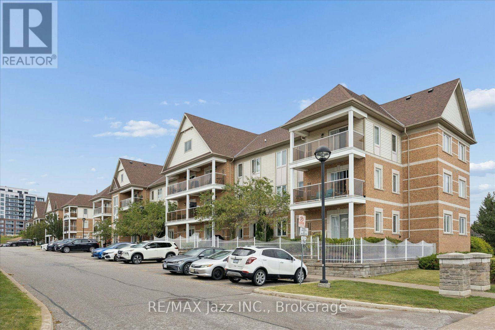 204-120 Aspen Springs Drive, Clarington, ON, L1C 0G7
