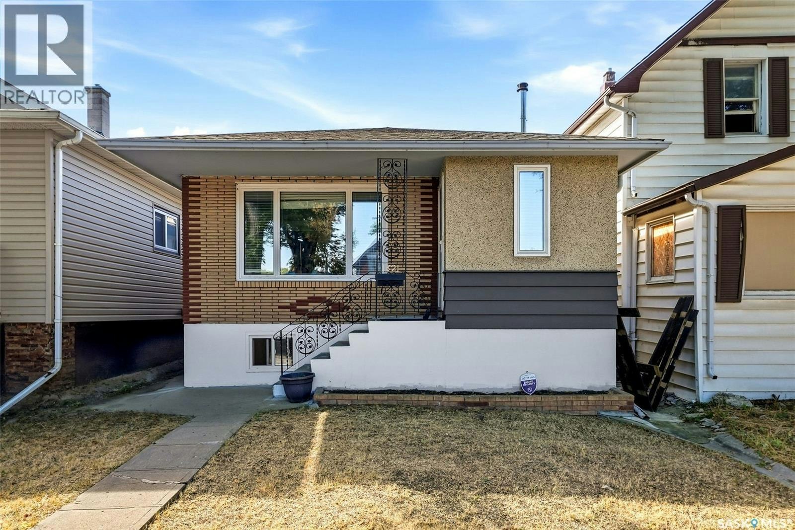 1321 Victoria Avenue, Regina, SK, S4P 0P2