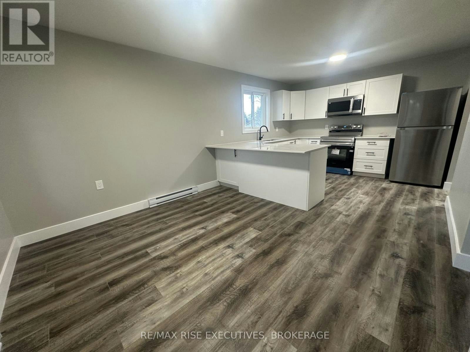 3-565 Emma Street, Gananoque, ON, K7G 2Y6 - 2