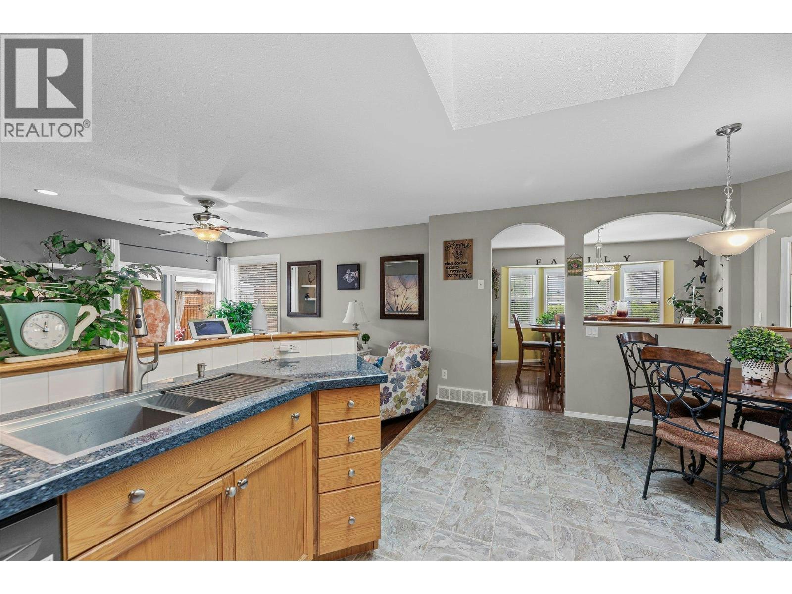 301 Fizet Avenue, Kelowna, BC, V1X 7P5 - 10