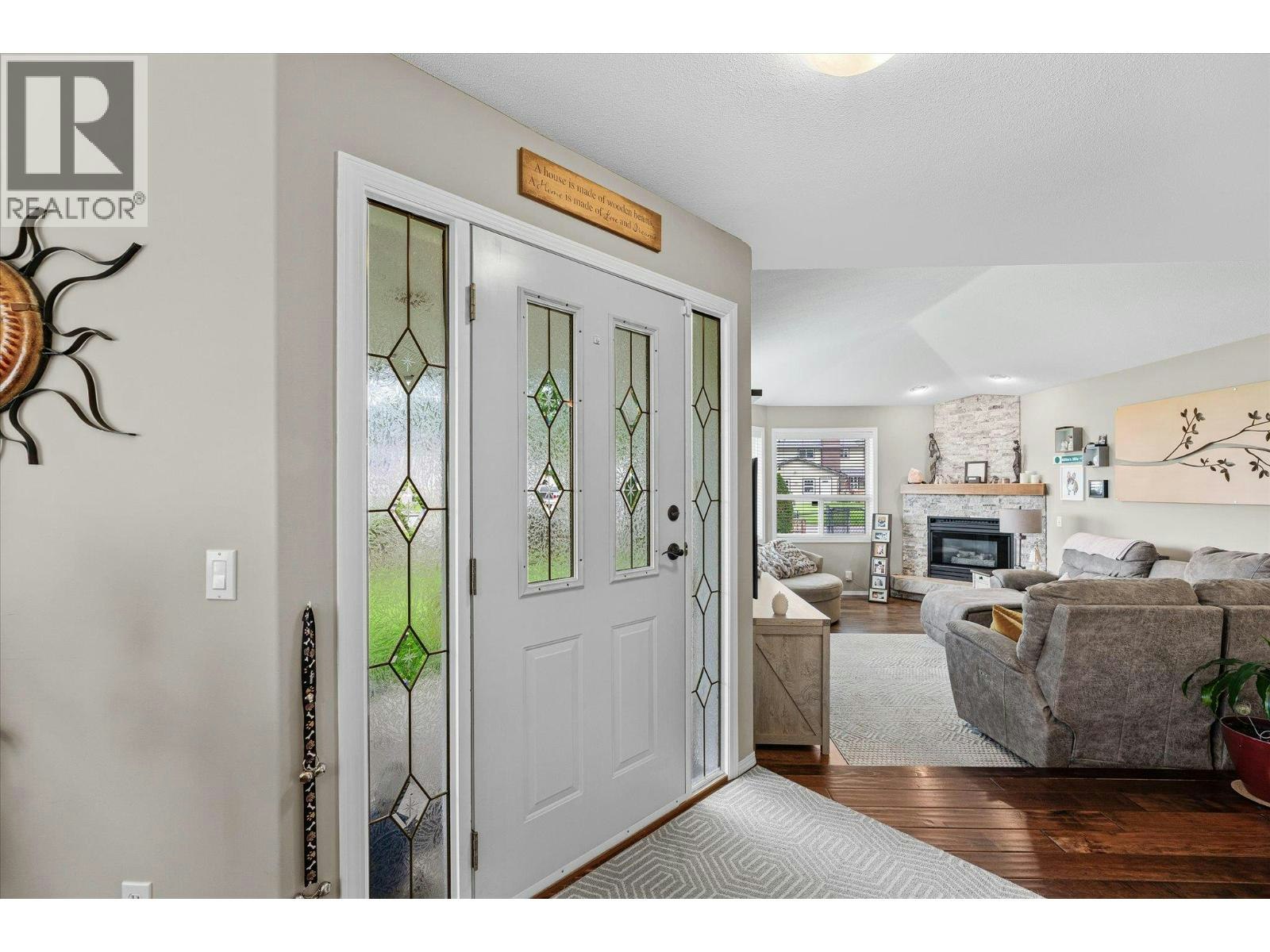 301 Fizet Avenue - 3