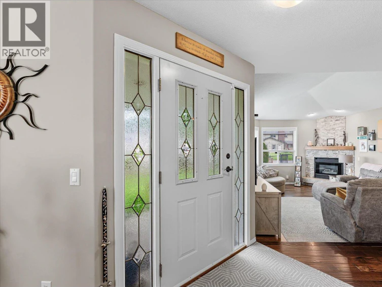 301 Fizet Avenue, Kelowna, BC, V1X 7P5 - 3