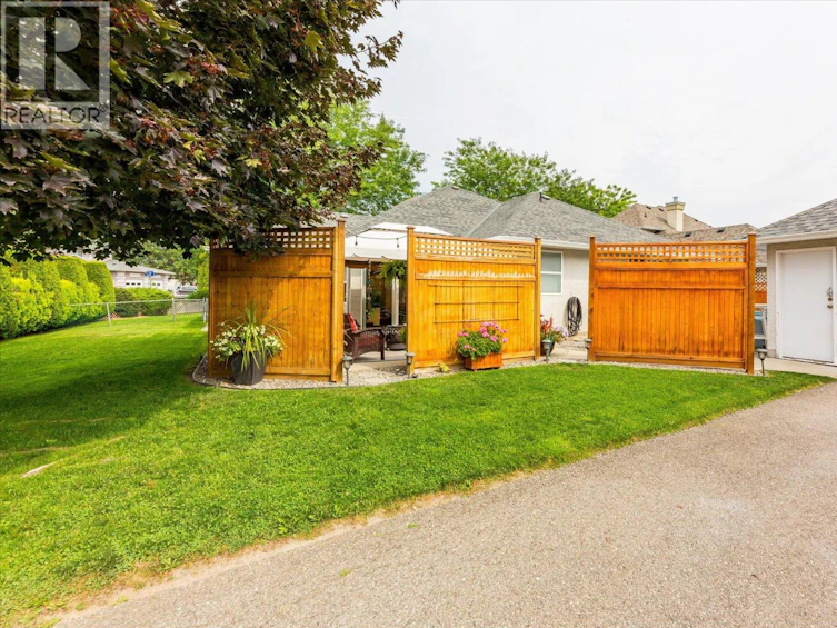 301 Fizet Avenue, Kelowna, BC, V1X 7P5 - 29
