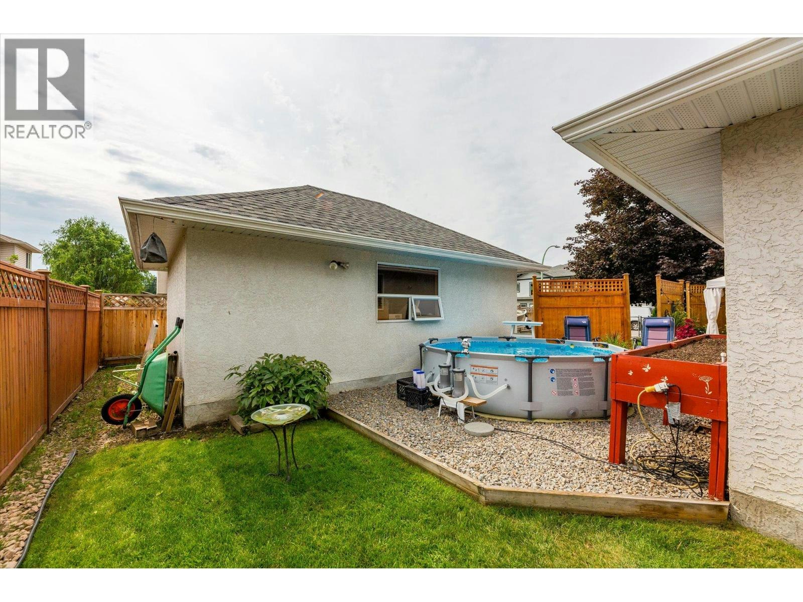 301 Fizet Avenue, Kelowna, BC, V1X 7P5 - 33