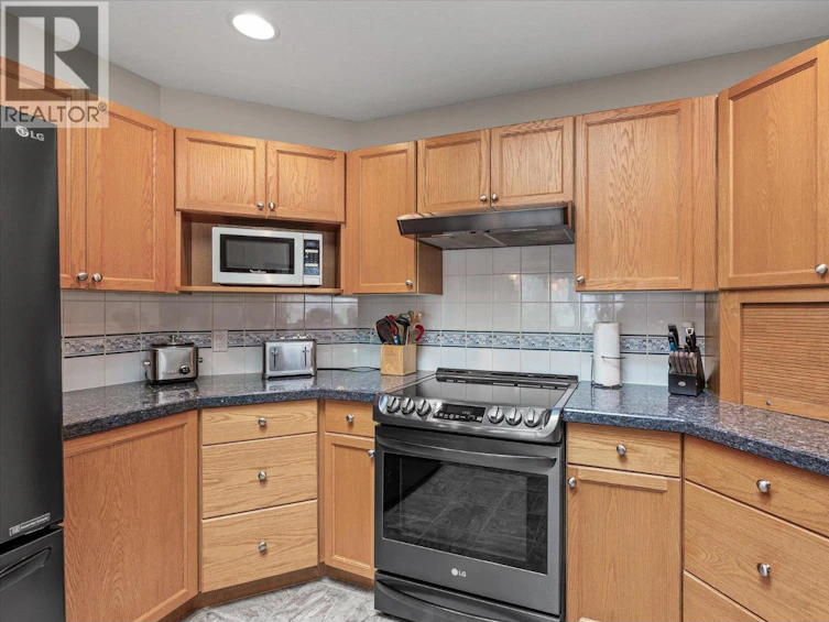 301 Fizet Avenue, Kelowna, BC, V1X 7P5 - 9