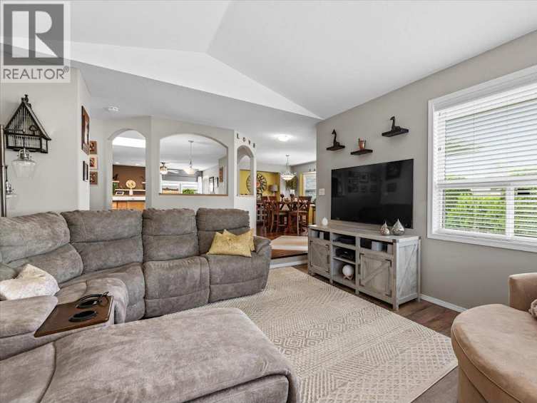 301 Fizet Avenue, Kelowna, BC, V1X 7P5 - 6
