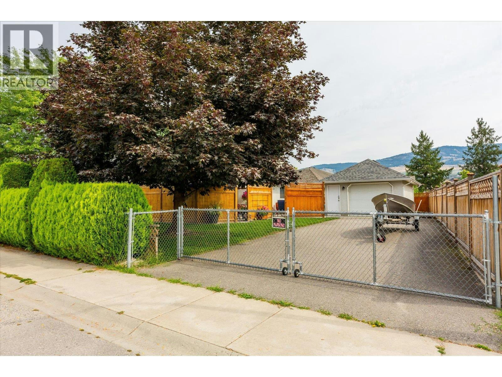 301 Fizet Avenue, Kelowna, BC, V1X 7P5 - 34