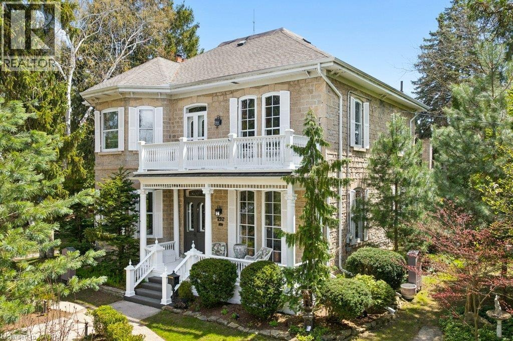 212 Queen St E Street, Cambridge, ON, N3C 2B4
