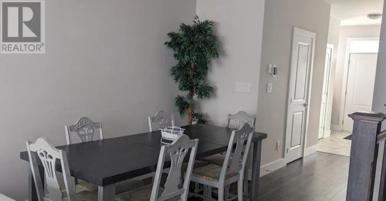 146 Sycamore Street, Blue Mountains, ON, L9Y 4E4 - 8