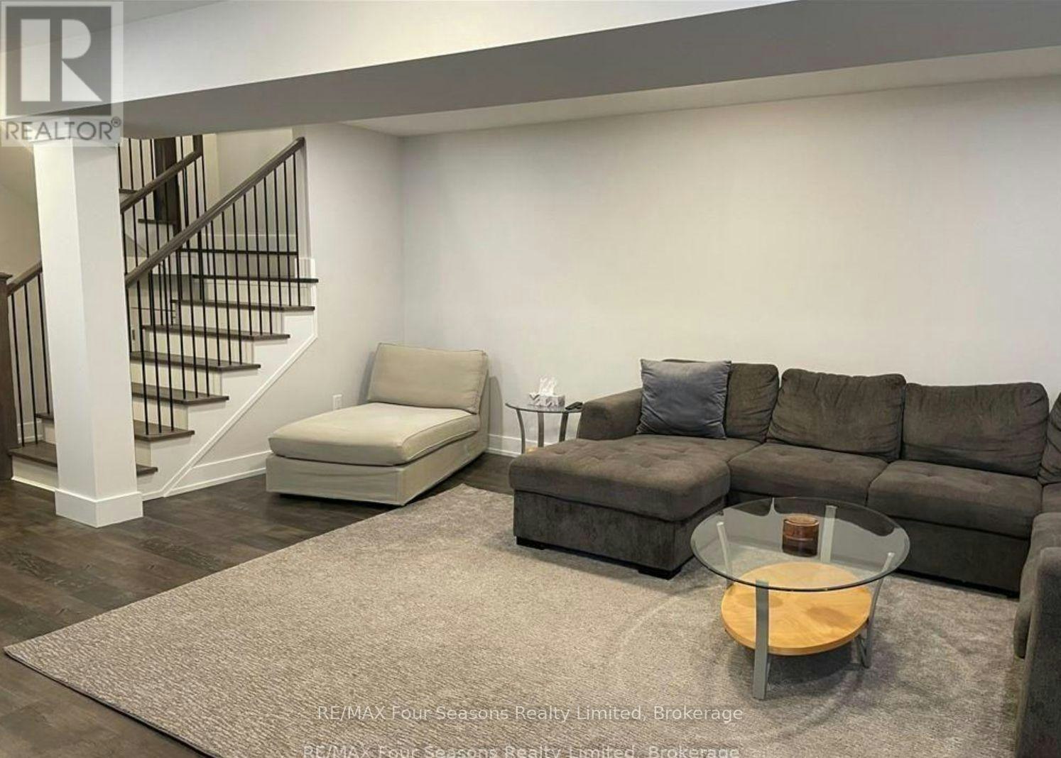 146 Sycamore Street, Blue Mountains, ON, L9Y 4E4 - 21