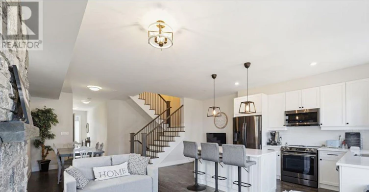 146 Sycamore Street, Blue Mountains, ON, L9Y 4E4 - 6