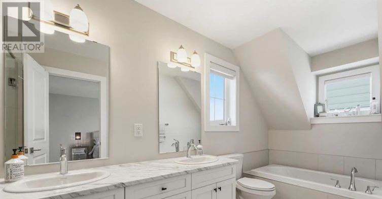 146 Sycamore Street, Blue Mountains, ON, L9Y 4E4 - 13