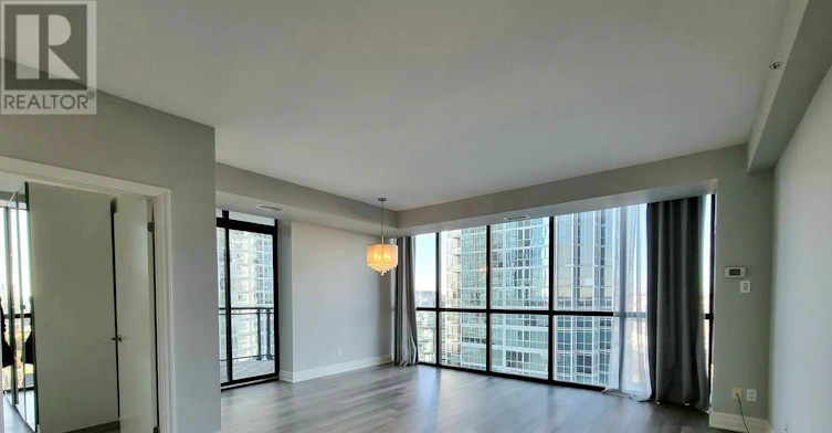 808-2900 7 Highway, Vaughan, ON, L4K 0G3 - 2