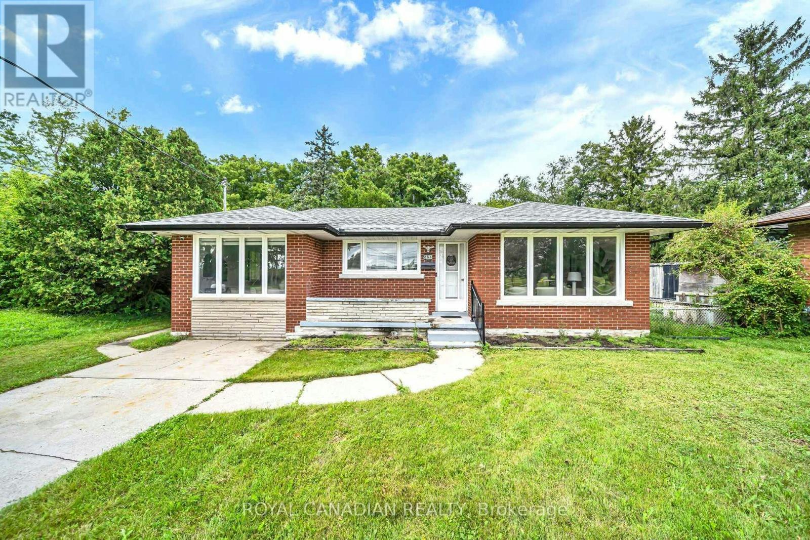 284 Cedar Crescent, Cambridge, ON, N1S 1X1
