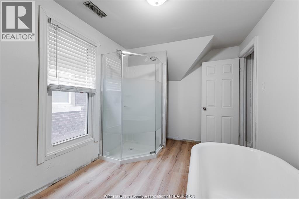 809 Gladstone, Windsor, ON, N9A 2R3 - 21