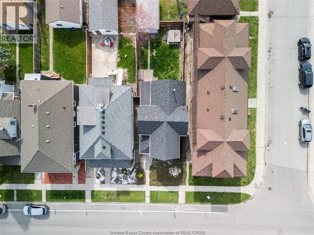809 Gladstone, Windsor, ON, N9A 2R3 - 28