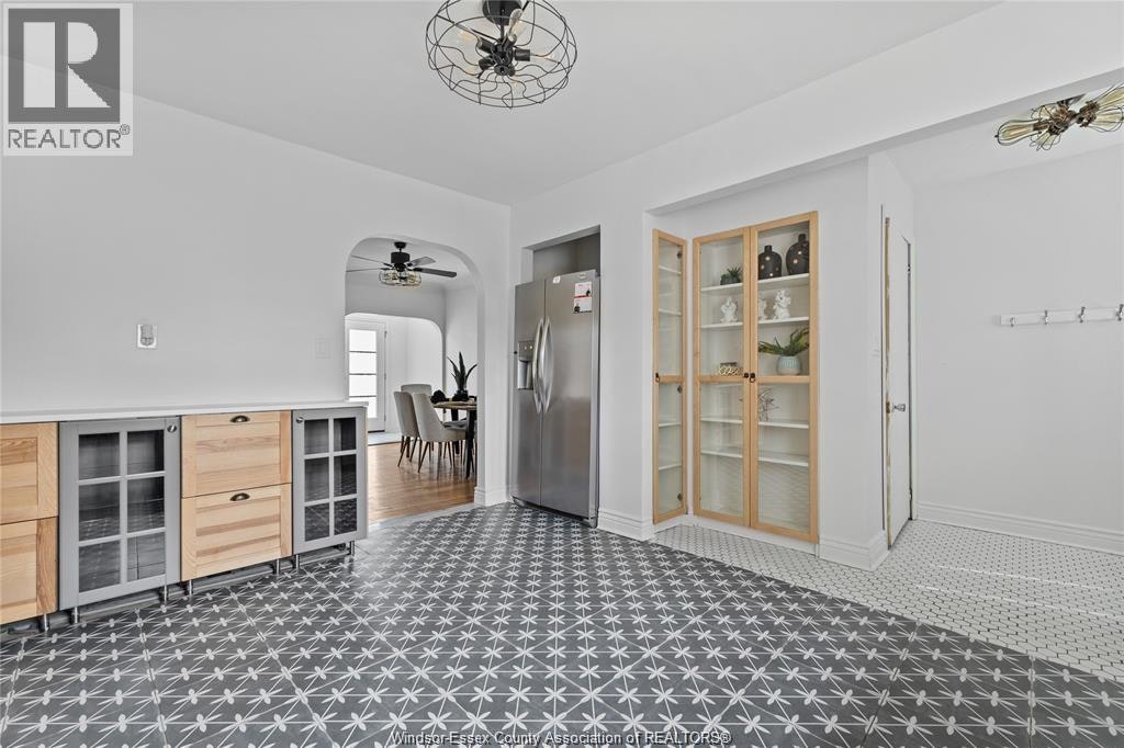 809 Gladstone, Windsor, ON, N9A 2R3 - 11