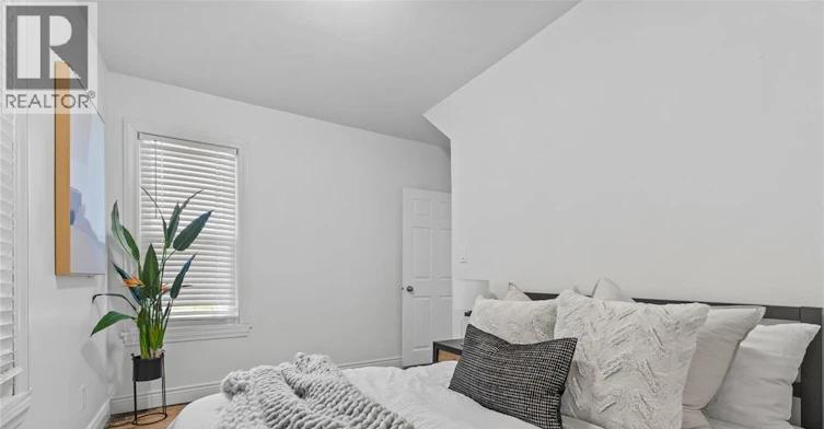 809 Gladstone, Windsor, ON, N9A 2R3 - 13
