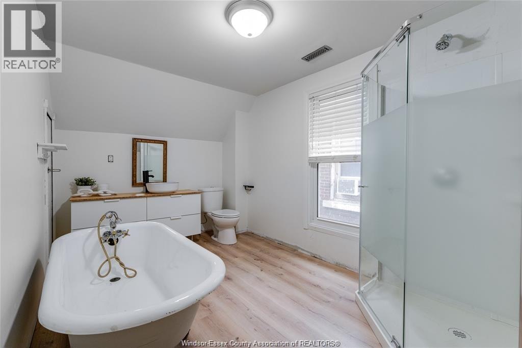 809 Gladstone, Windsor, ON, N9A 2R3 - 20