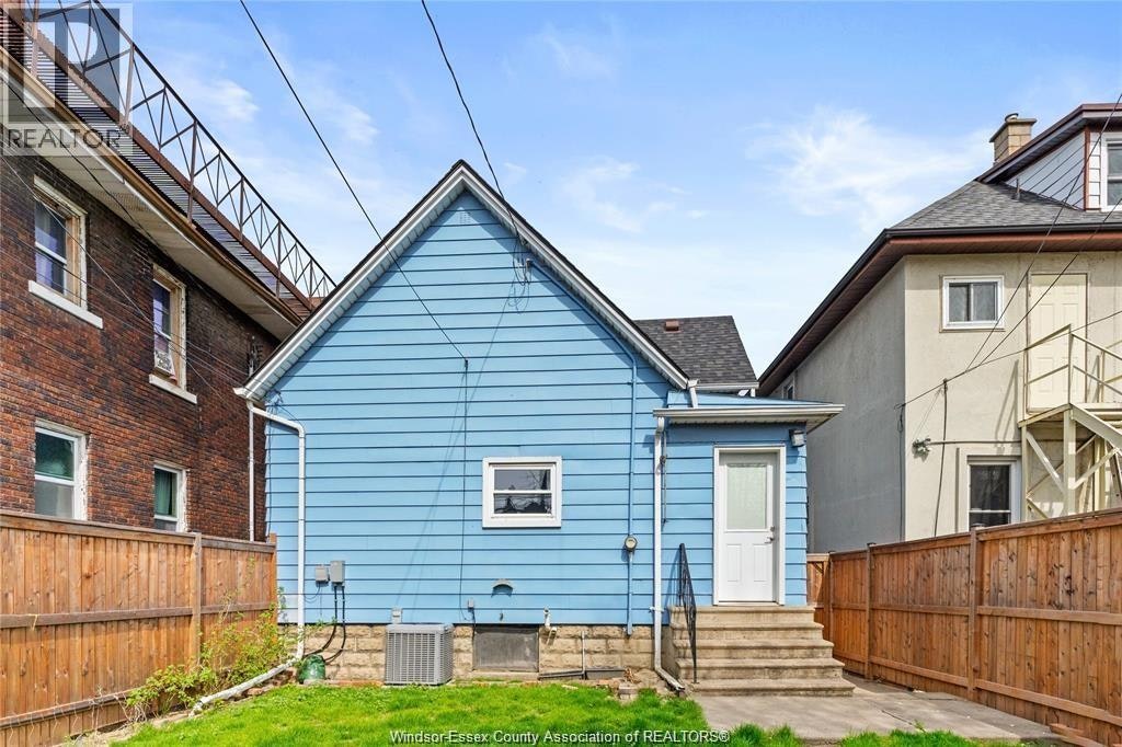 809 Gladstone, Windsor, ON, N9A 2R3 - 24
