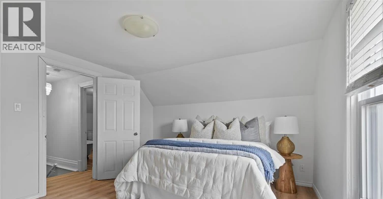 809 Gladstone, Windsor, ON, N9A 2R3 - 17