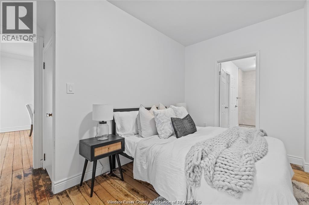 809 Gladstone, Windsor, ON, N9A 2R3 - 14