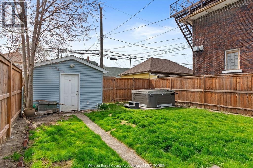 809 Gladstone, Windsor, ON, N9A 2R3 - 25