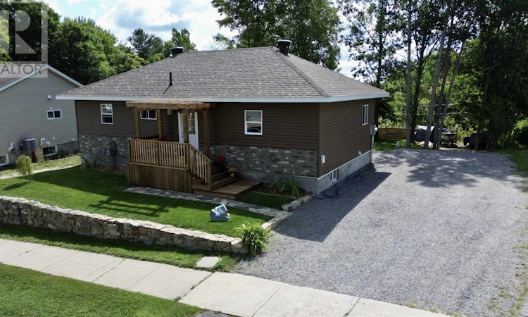 51 Axmith Avenue