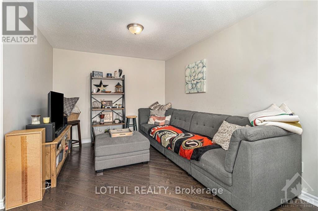 477 Meadowhawk Crescent, Ottawa, ON, K2J 5W7 - 16