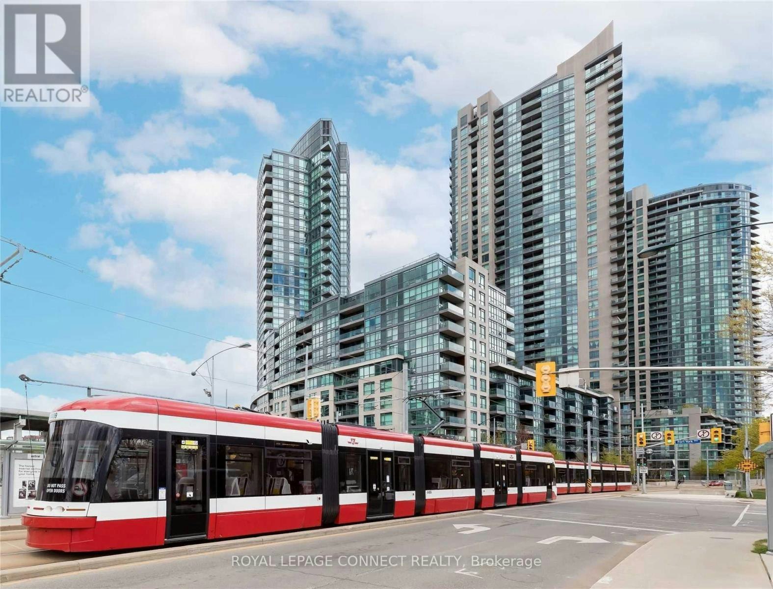 2812-215 Fort York Boulevard, Toronto, ON, M5V 4A2