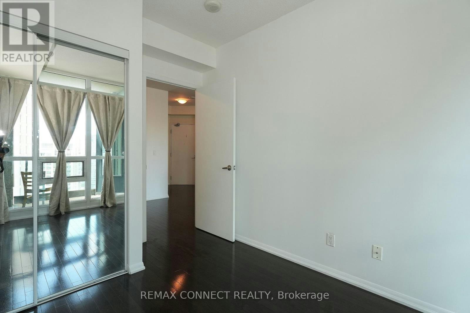 2812-215 Fort York Boulevard, Toronto, ON, M5V 4A2 - 30