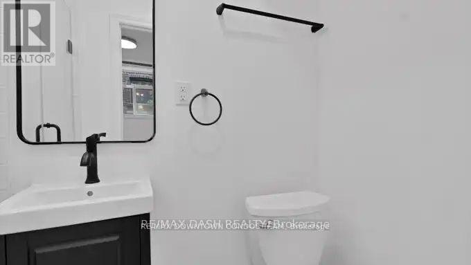 31-917 St Clair Avenue W, Toronto, ON, M6C 1C7 - 15