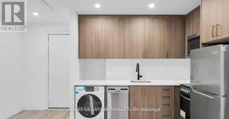 31-917 St Clair Avenue W, Toronto, ON, M6C 1C7 - 28