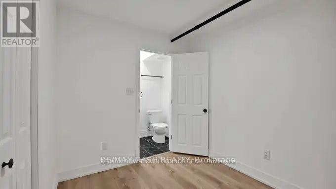 31-917 St Clair Avenue W, Toronto, ON, M6C 1C7 - 29