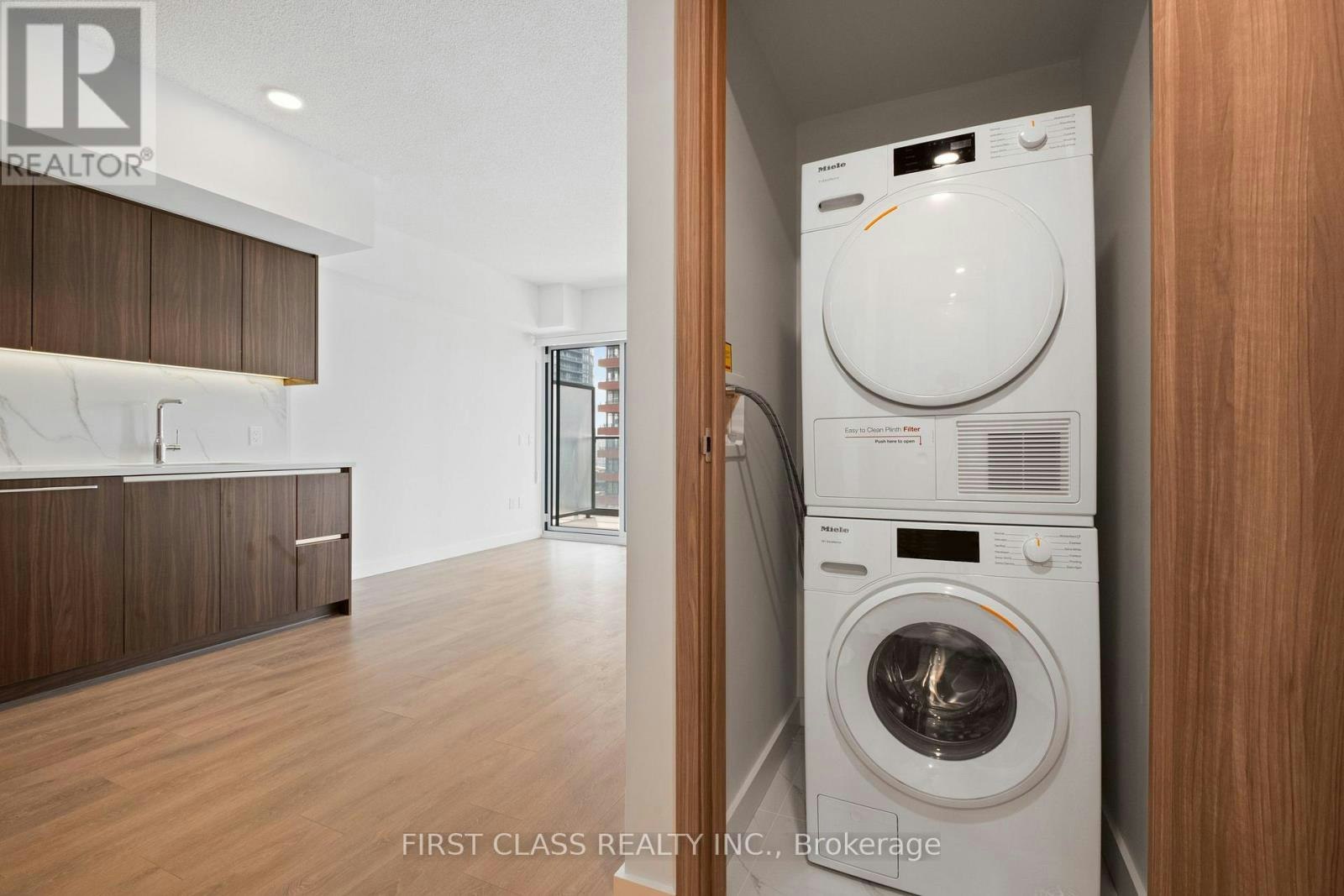728W-3 Concord Cityplace Way, Toronto, ON, M5V 0X4 - 11