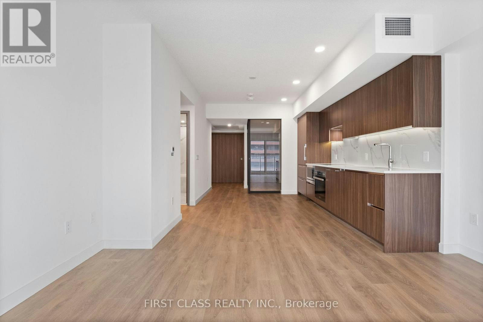 728W-3 Concord Cityplace Way, Toronto, ON, M5V 0X4 - 3