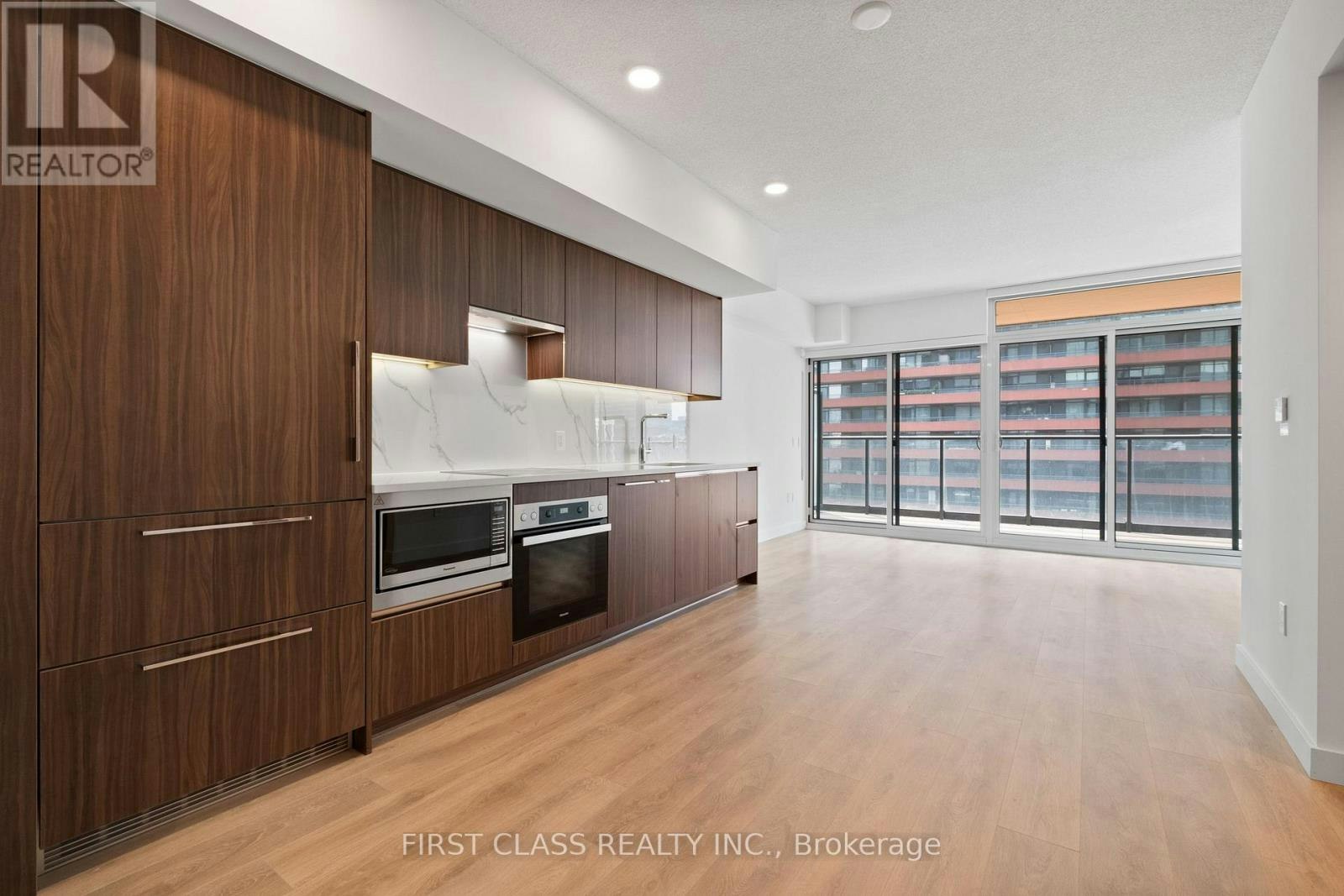 728W-3 Concord Cityplace Way, Toronto, ON, M5V 0X4 - 5