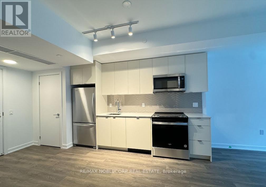 337 D-1614 Charles Street, Whitby, ON, L1N 1B9 - 3