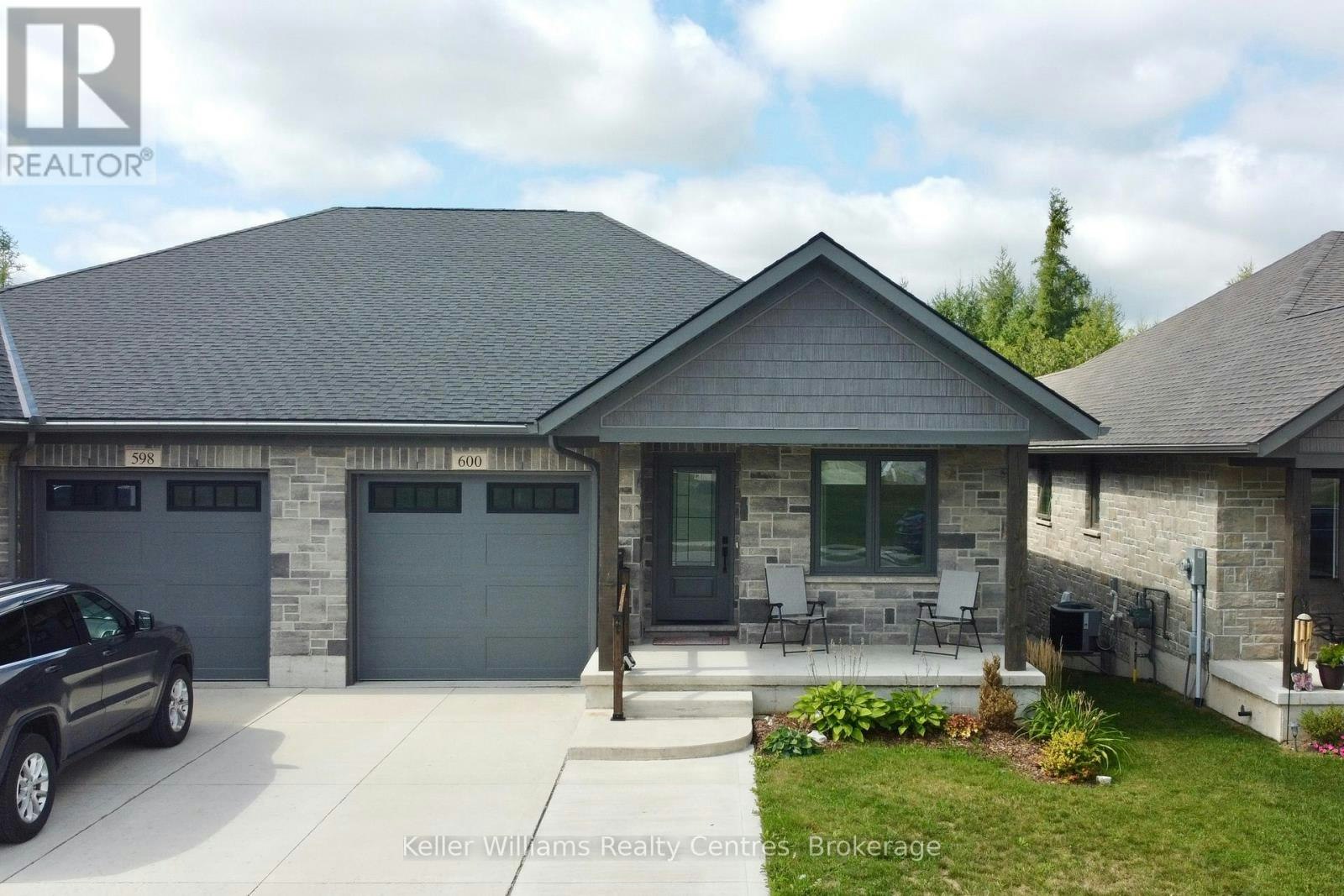 600 25th Avenue, Hanover, ON, N4N 0C3