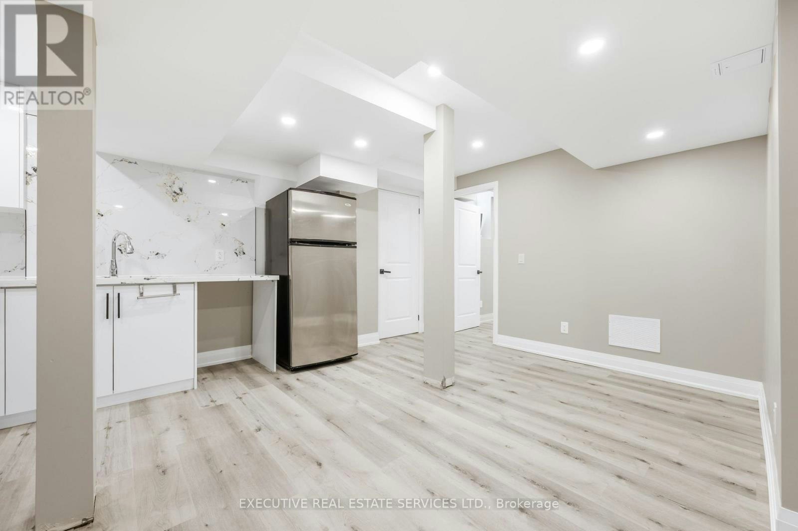 61 Truro (Basement Circle N, Brampton, ON, L7A 4E6 - 12