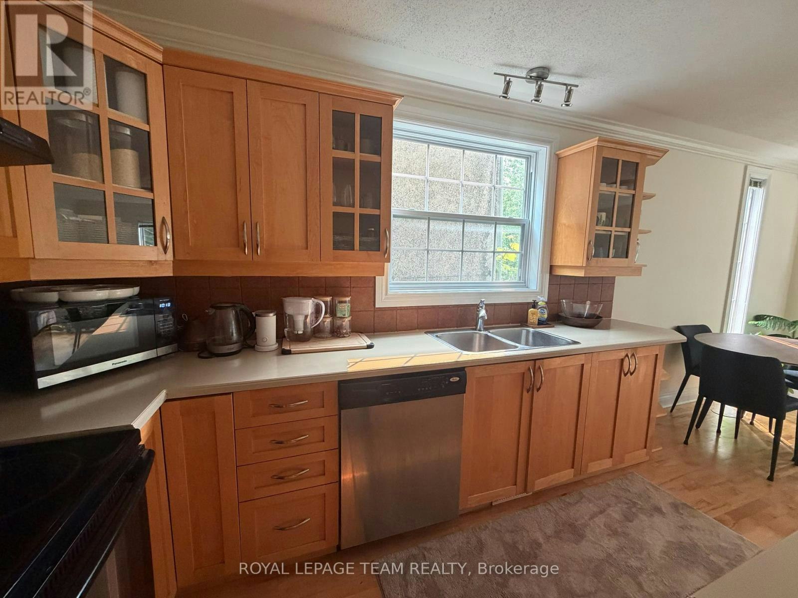 48 Ella Street, Ottawa, ON, K1S 2S4 - 2