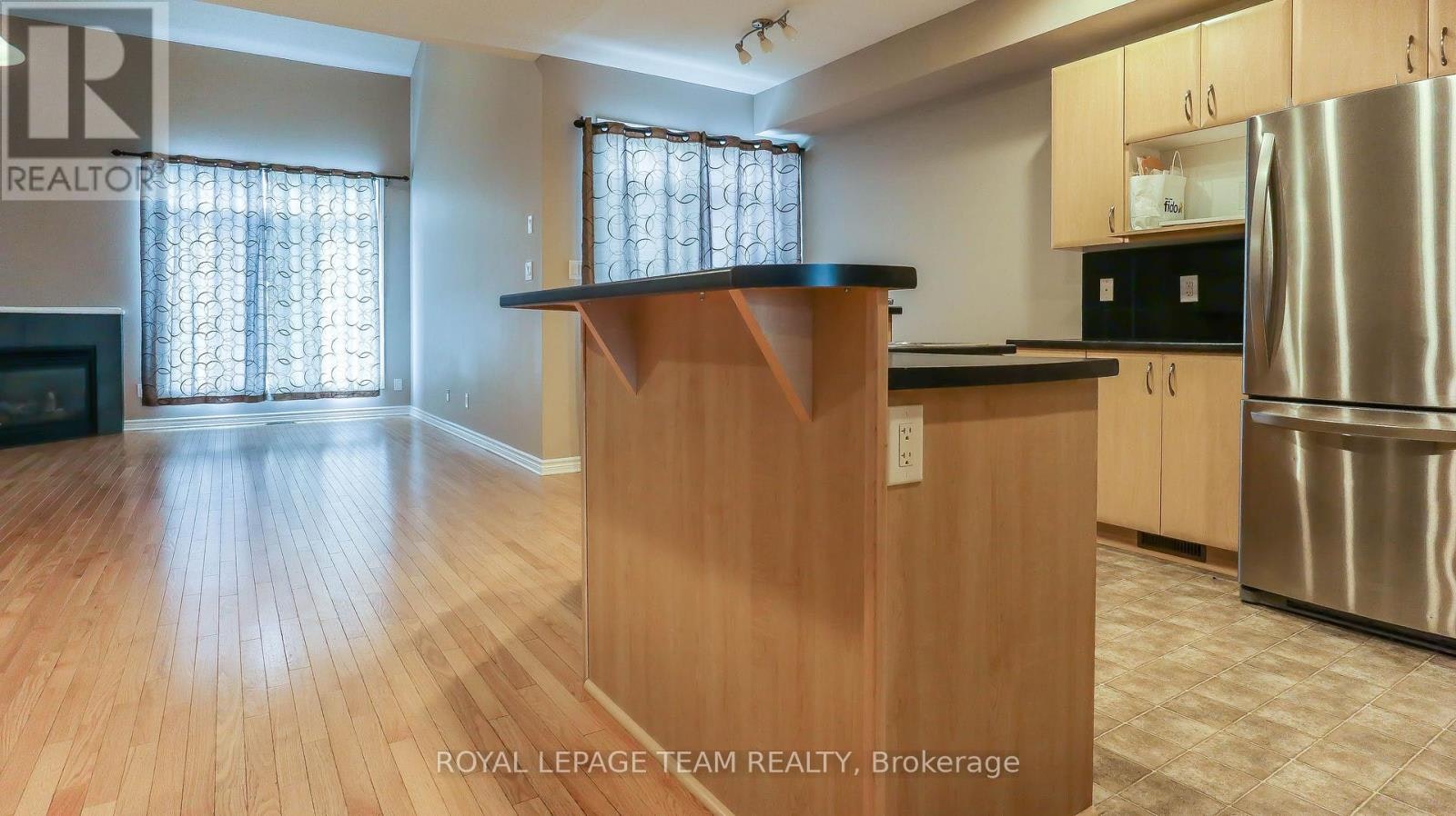 119 Bridgestone Drive, Ottawa, ON, K2M 0A4 - 6